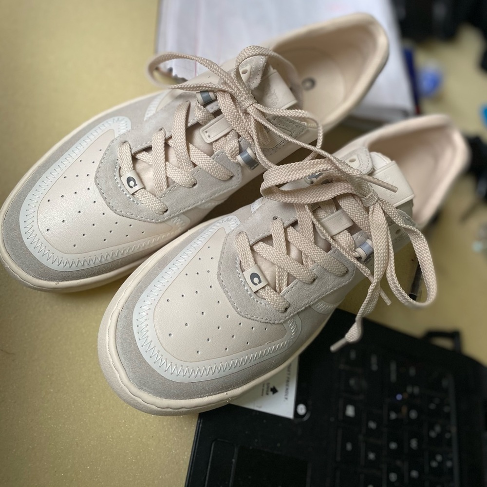 Coach shoes - Picture 2 of 5